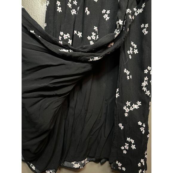 J Jill Black White V-Neck Floral Print Short Sleeve Side Slit Maxi Dress Size XS - Picture 7 of 7